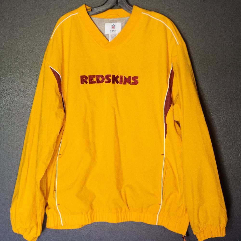 VIntage NFL Redskins Yellow Collection V-neck Pullover (XL)